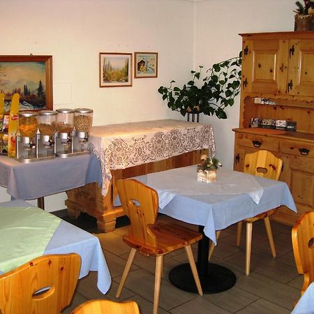 Pensiun Garni Plaz Scuol Exterior foto