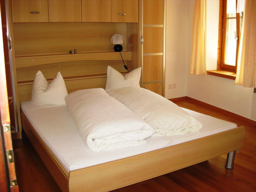 Pensiun Garni Plaz Scuol Exterior foto